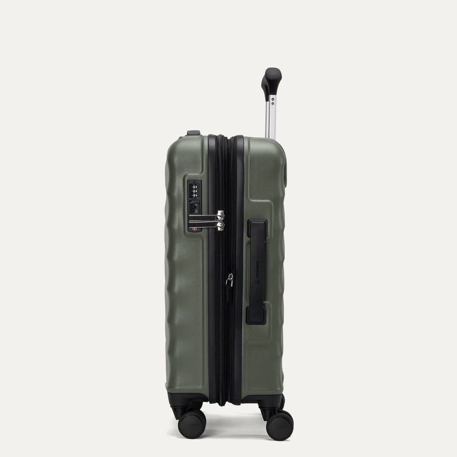 Travelpro Maxlite Air V2 Compact Carry-on Expandable Spinner