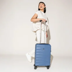 Travelpro Maxlite Air V2 Compact Carry-on Expandable Spinner