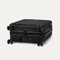 Travelpro Maxlite Air V2 International Carry-on Expandable Spinner