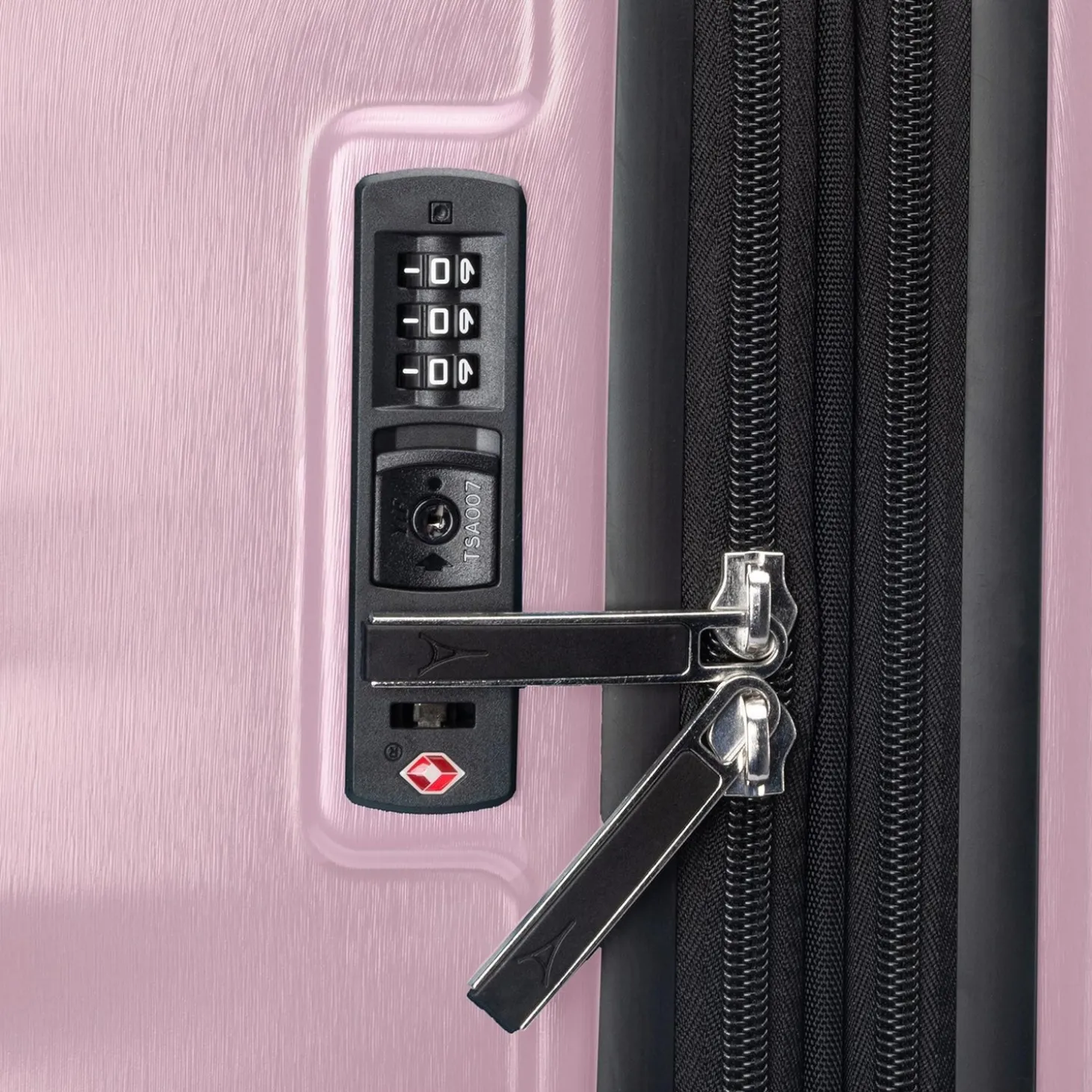 Travelpro Maxlite Air V2 Medium Check-in Expandable Spinner