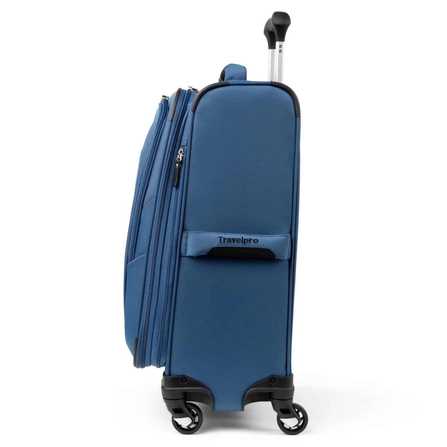 Travelpro Maxlite 5 Lightweight 21" Expandable Carry-On Spinner