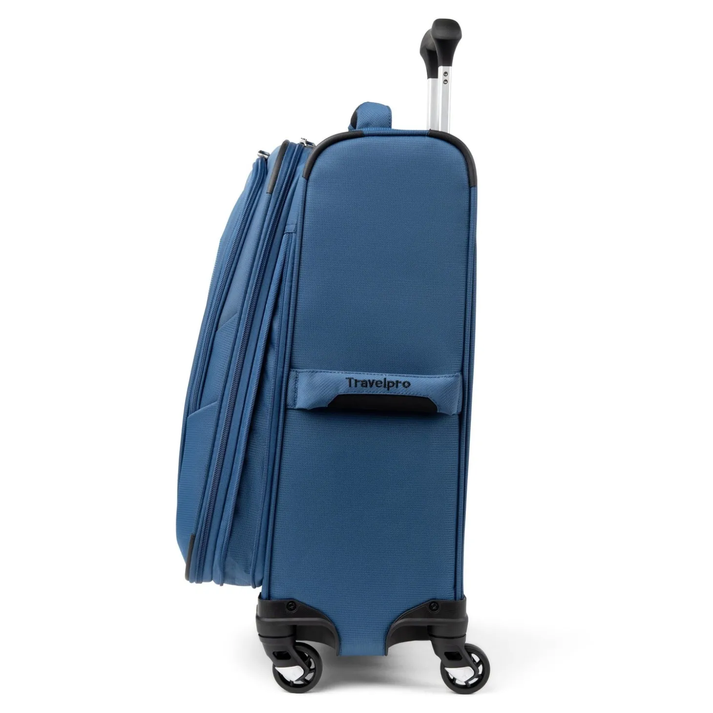 Travelpro Maxlite 5 Lightweight 21" Expandable Carry-On Spinner