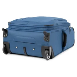 Travelpro Maxlite 5 Lightweight International Expandable Carry-On Rollaboard (2-Wheeled)
