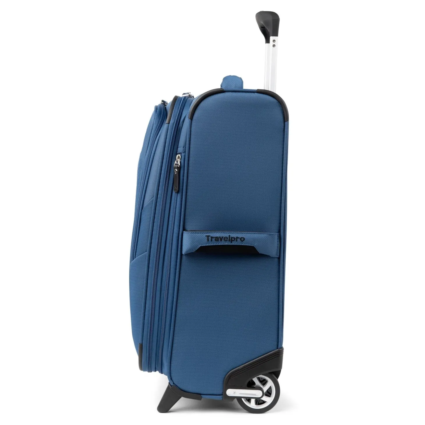 Travelpro Maxlite 5 Lightweight International Expandable Carry-On Rollaboard (2-Wheeled)