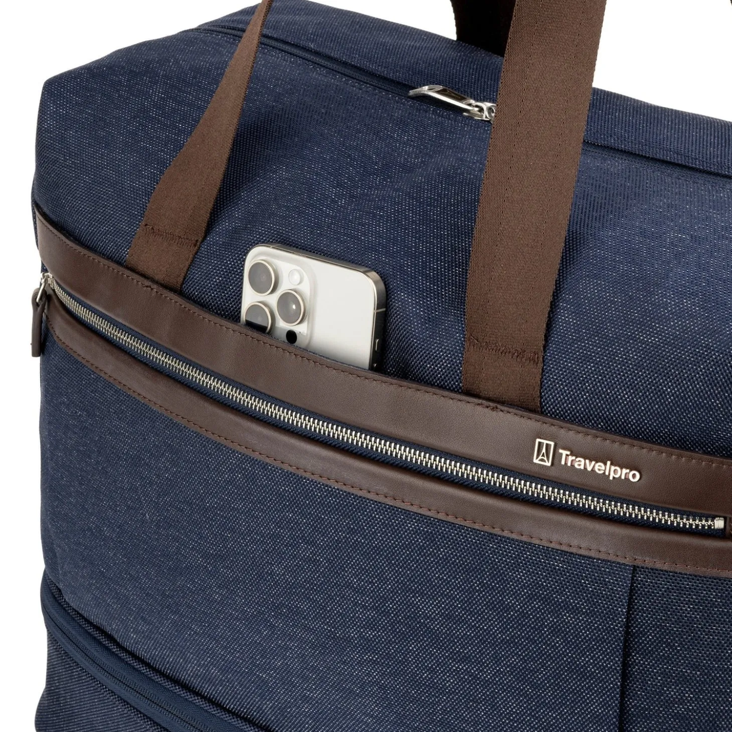 Travelpro Platinum Elite Drop-Bottom Weekender