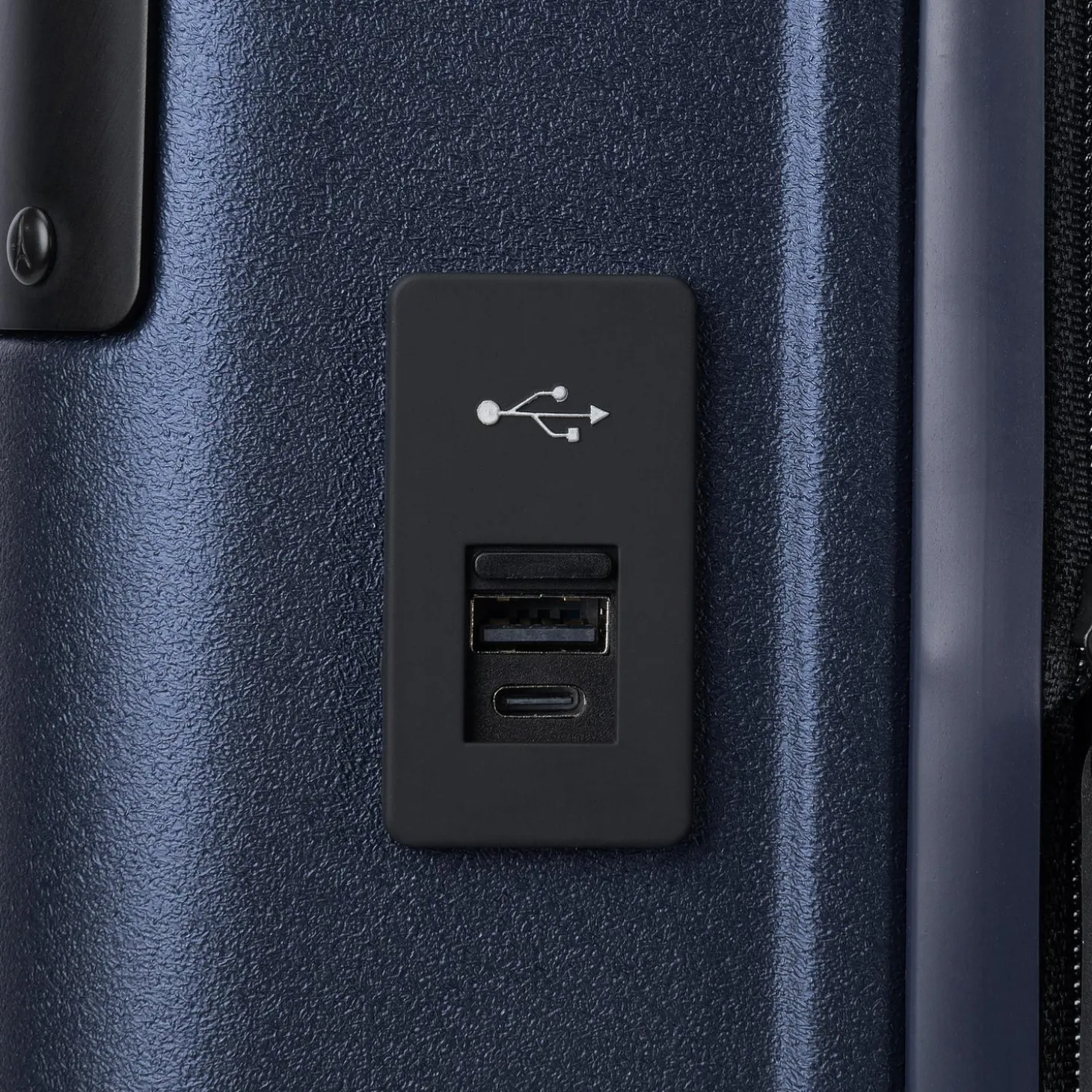Travelpro Platinum Elite Hardside Compact Carry-on Expandable Spinner