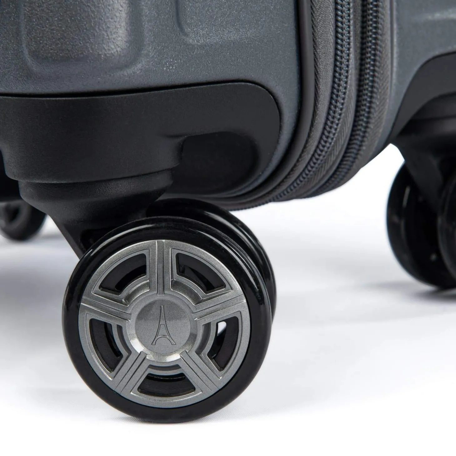Travelpro Platinum Elite Hardside Compact Business Plus Carry-On Expandable Spinner