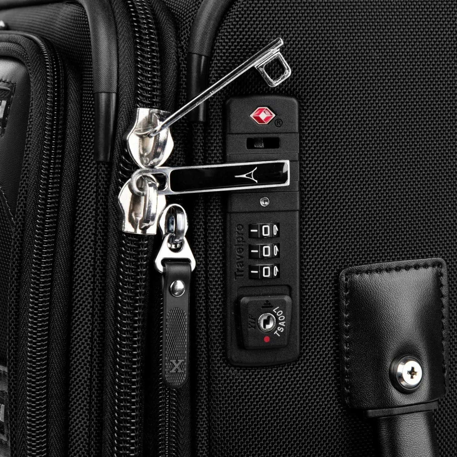 Travelpro Platinum Elite International Expandable Carry-On Spinner