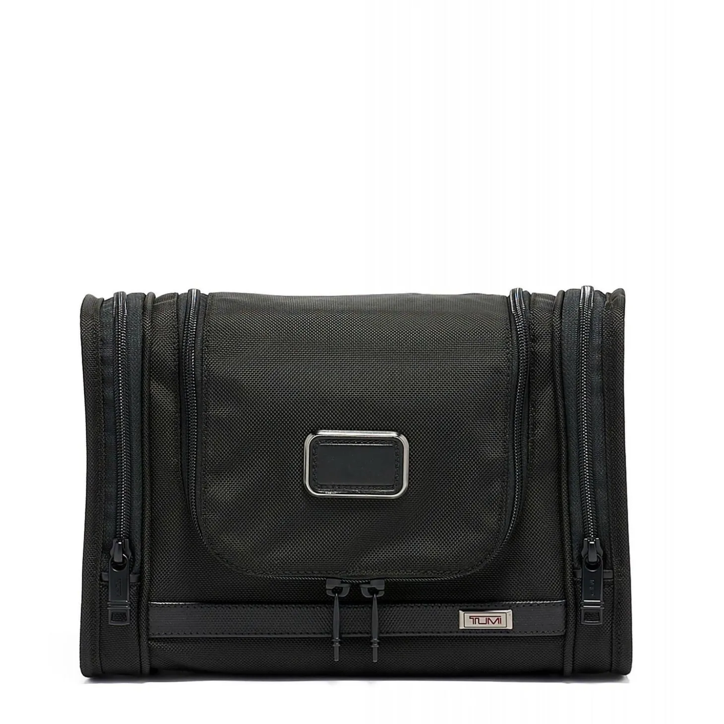 TUMI Alpha Hanging Travel Kit