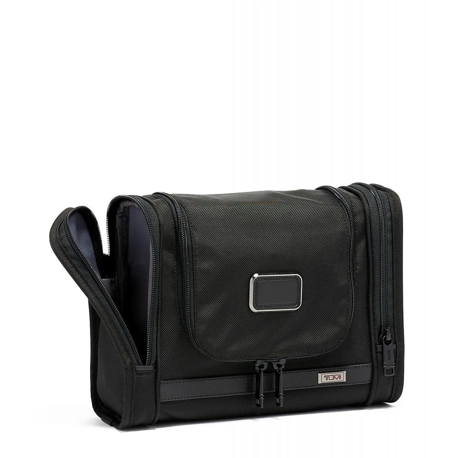 TUMI Alpha Hanging Travel Kit