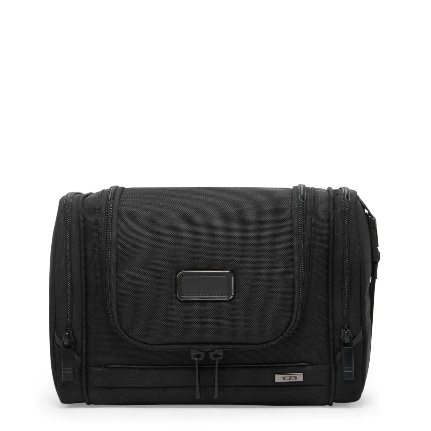 TUMI Alpha Hanging Travel Kit