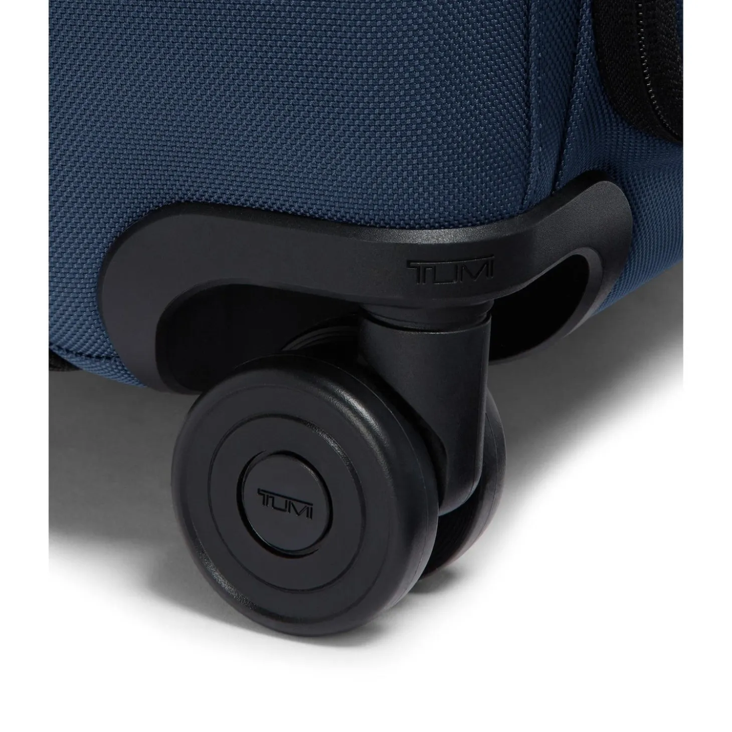 TUMI Alpha Large Dual Access Expandable Checked