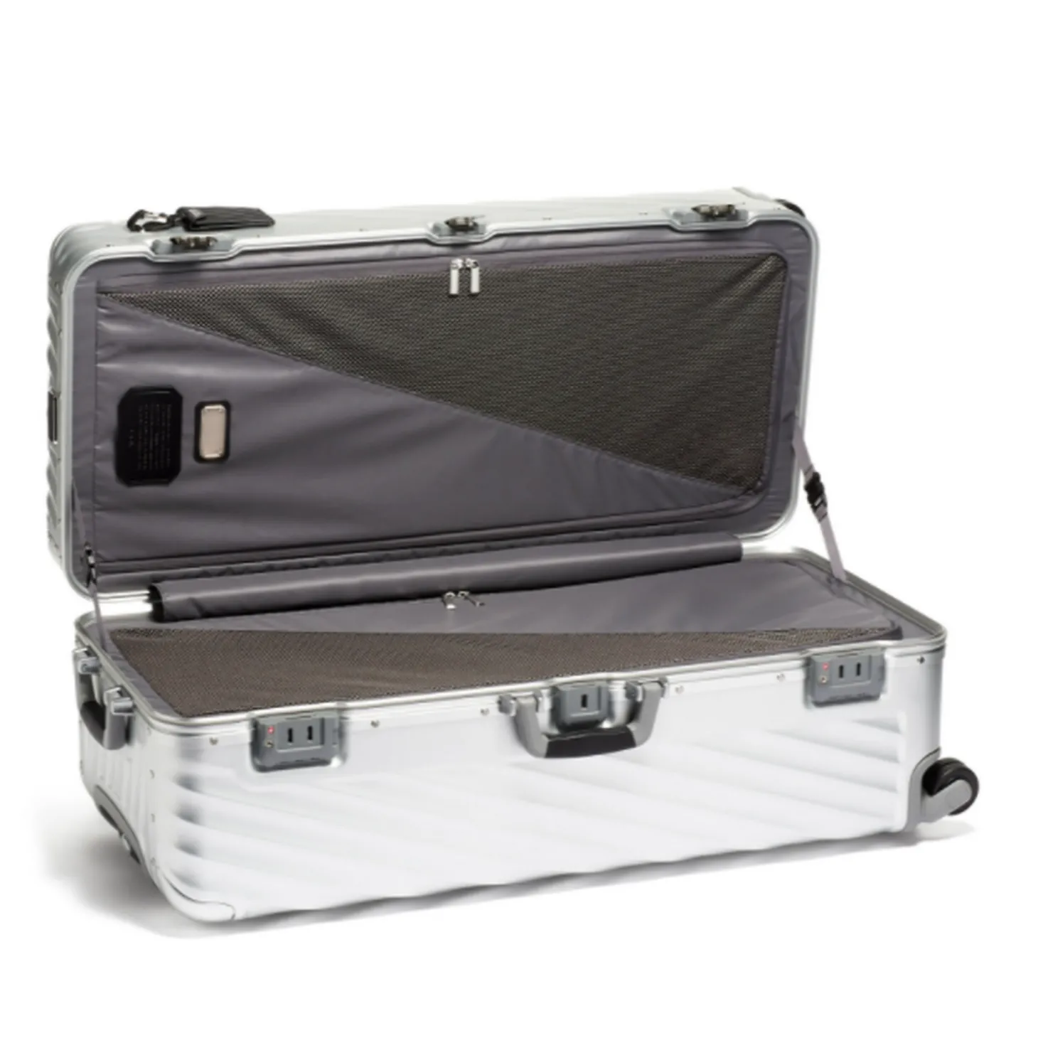 TUMI 19 Degree Aluminum Rolling Trunk