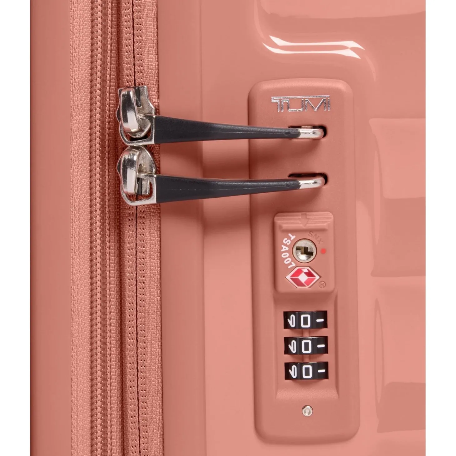 TUMI 19 Degree Extended Trip Expandable 4 Wheeled Packing Case
