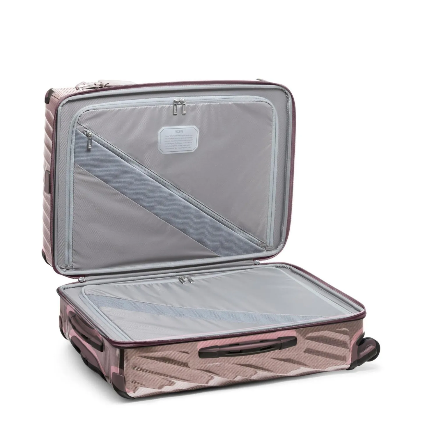 TUMI 19 Degree Lite Continental 4 Wheeled Carry-On