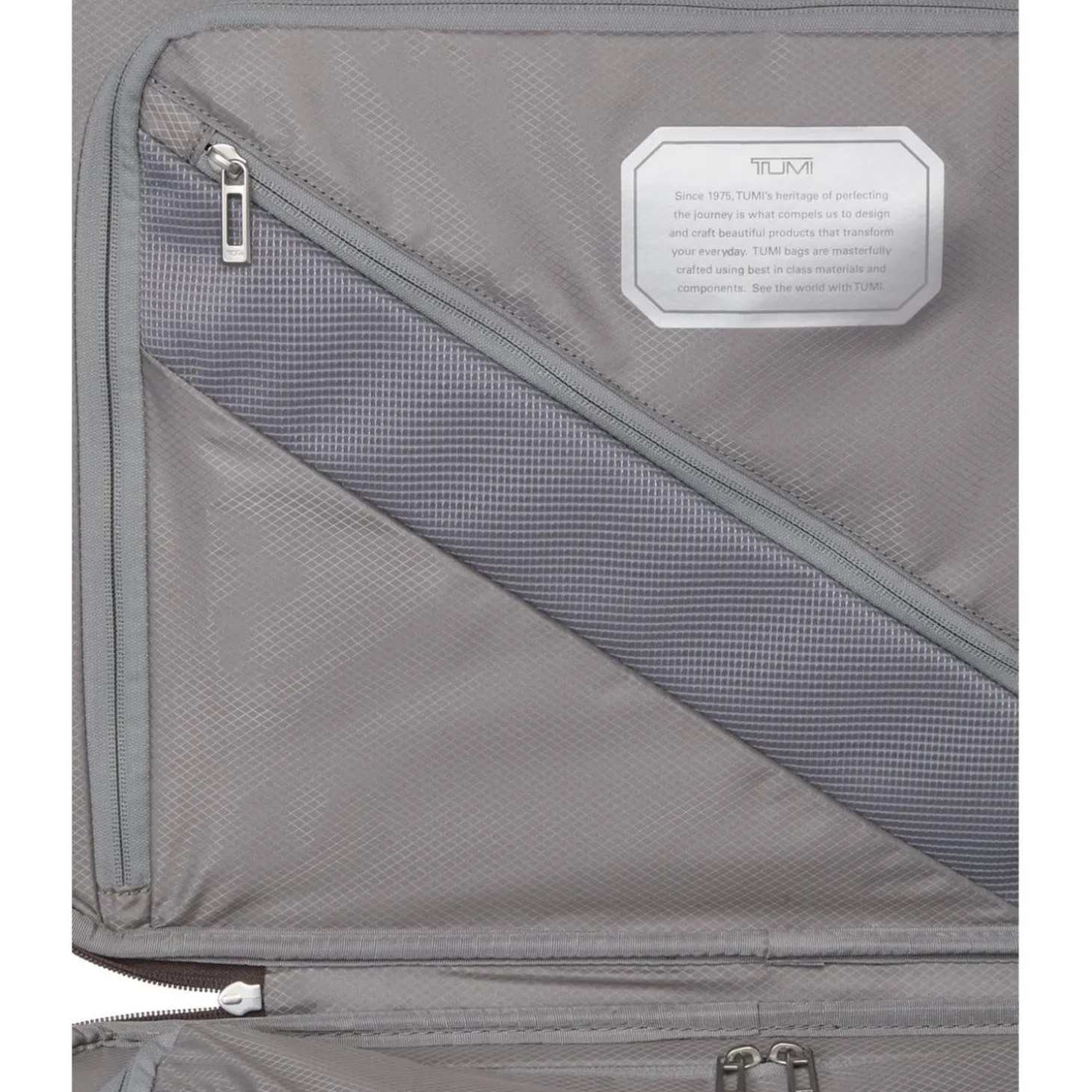 TUMI 19 Degree Lite International 4 Wheeled Carry-On