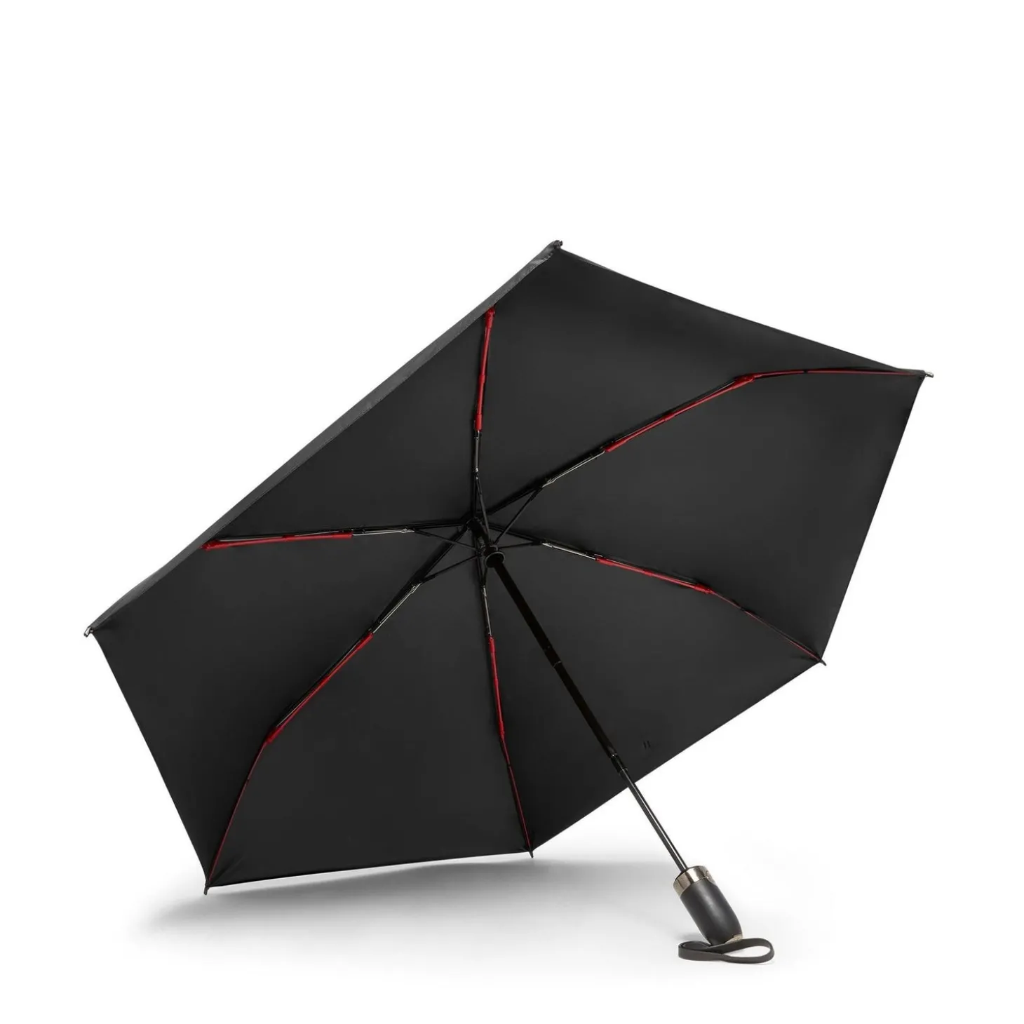 TUMI Medium Auto Close Umbrella